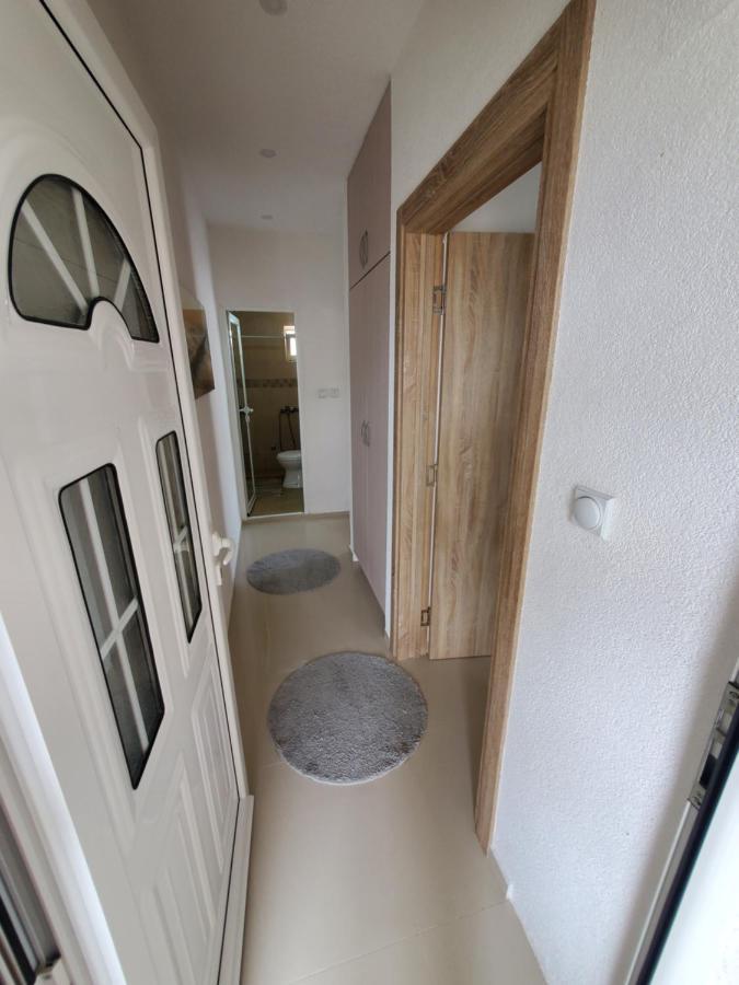 Apartmani Liki 乌尔齐尼 外观 照片